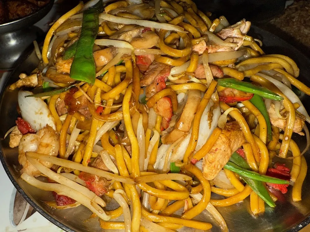 House Lo Mein